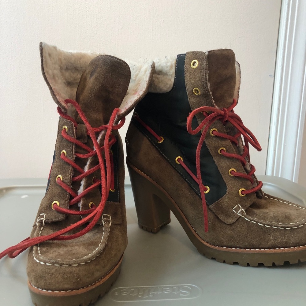 Sperry Heeled Boots